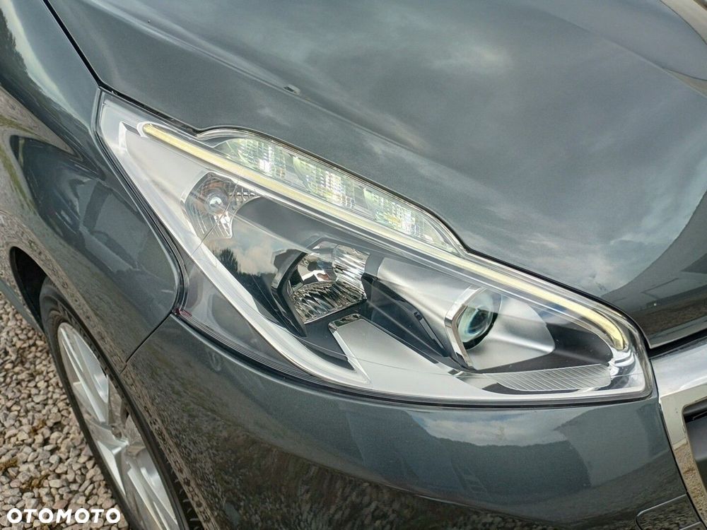 Peugeot 208 1.2 PureTech Style - 13