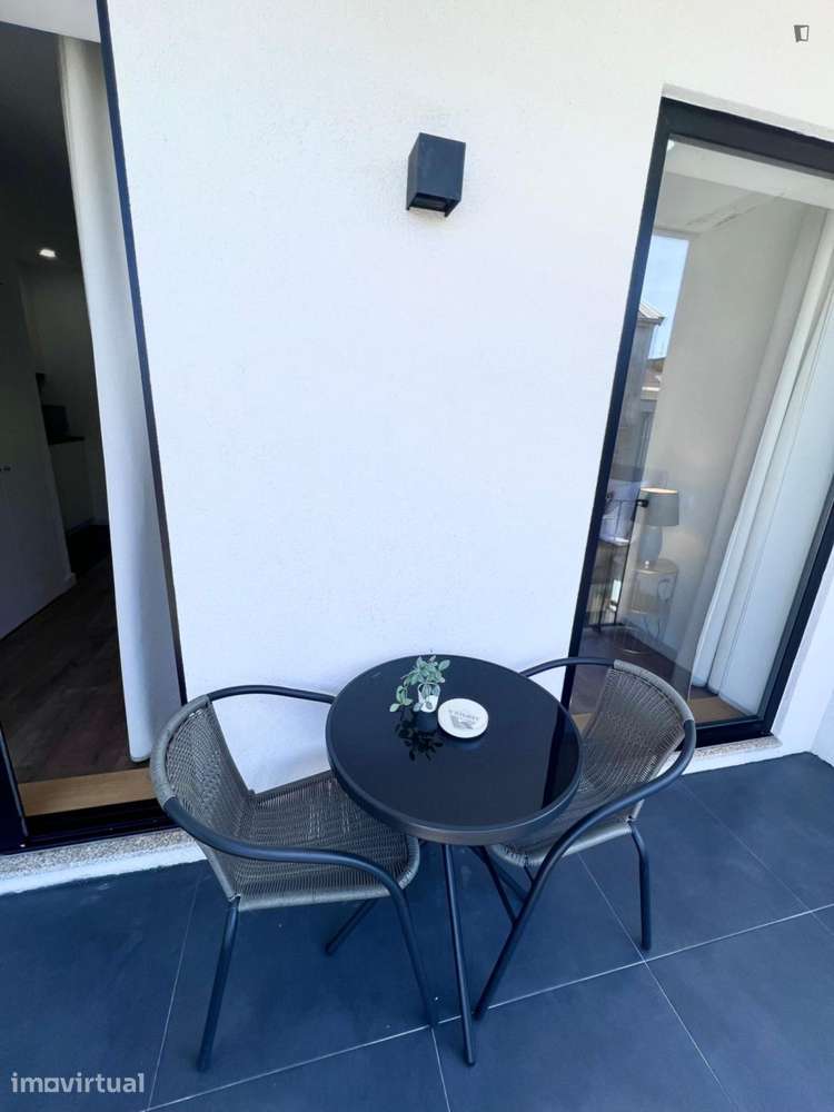 Estúdio - localizado em Paranhos Porto - Grande imagem: 5/7