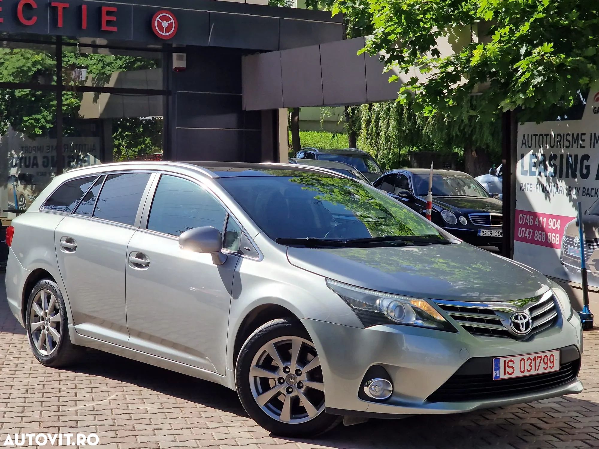 Toyota Avensis Combi 2.2 D-4D Edition - 1