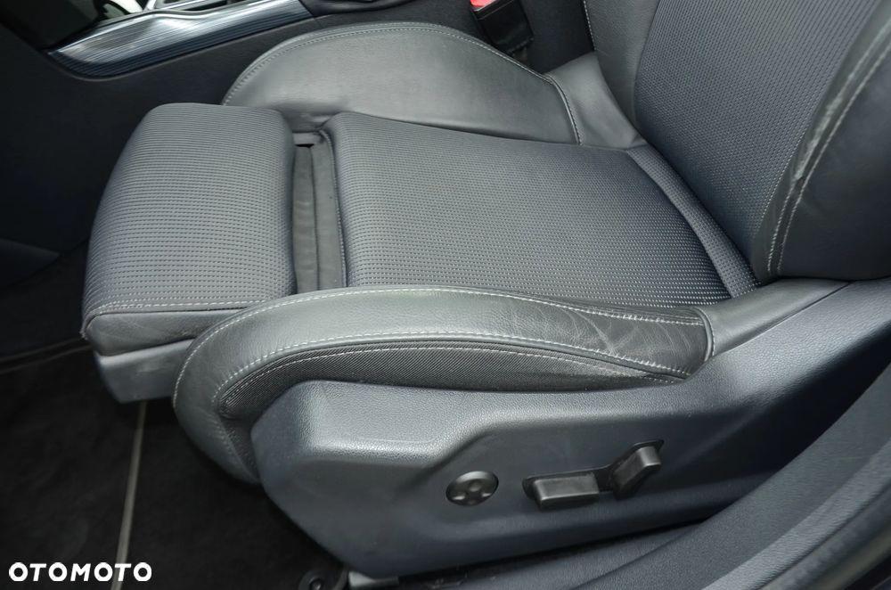 Peugeot 508 2.0 HDi Allure - 32