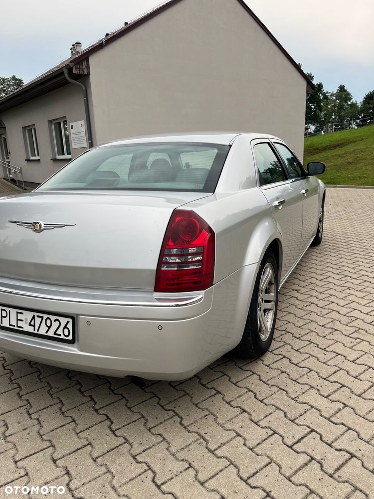 Chrysler 300C - 14