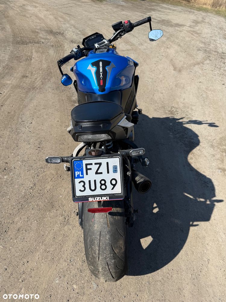 Suzuki GSX 1000 - 4
