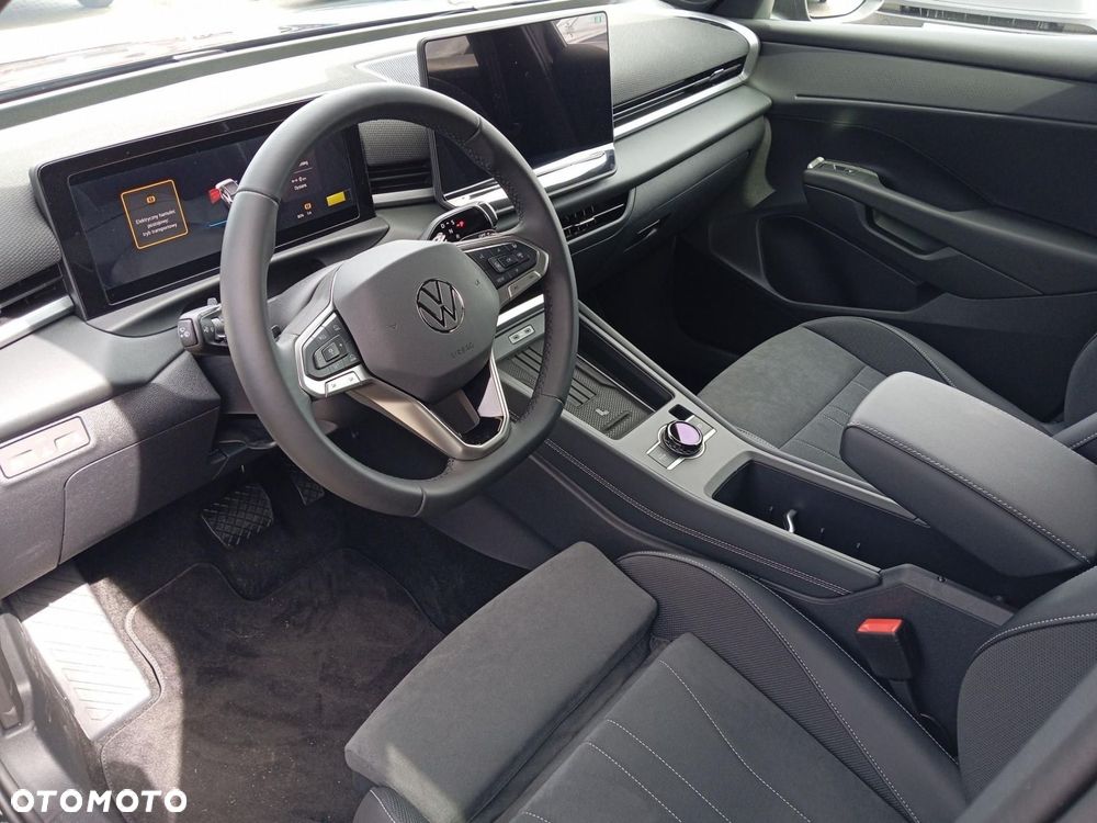 Volkswagen T-Roc - 10