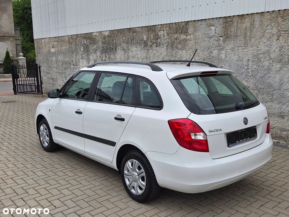 Skoda Fabia 1.2 HTP Active - 4