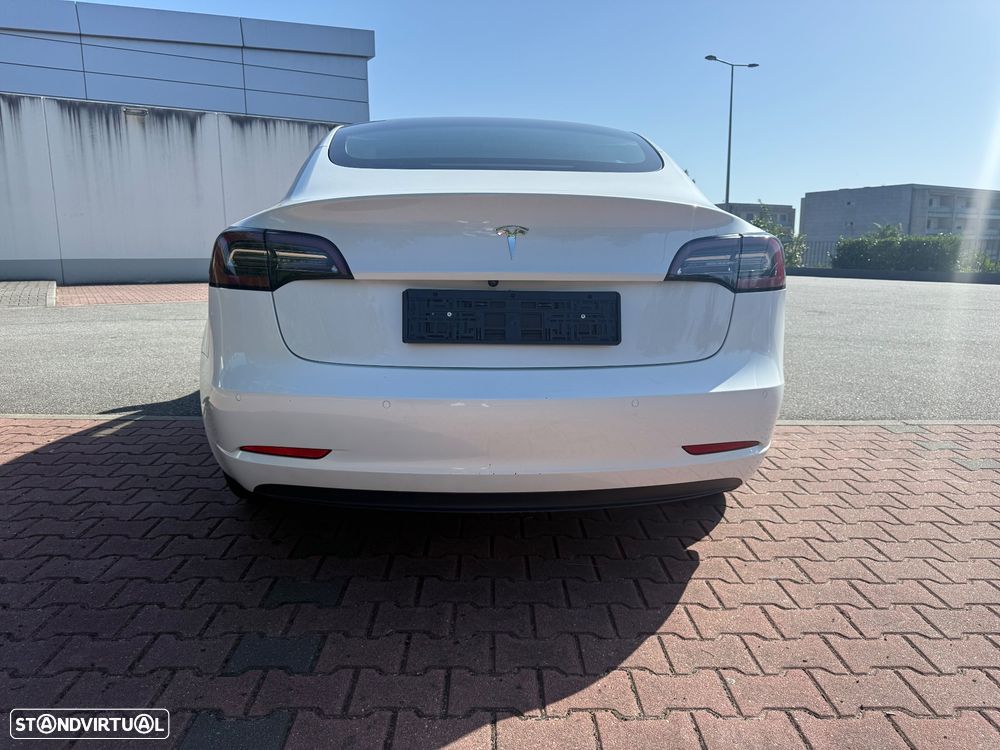 Tesla Model 3 Standard Range Plus RWD - 4