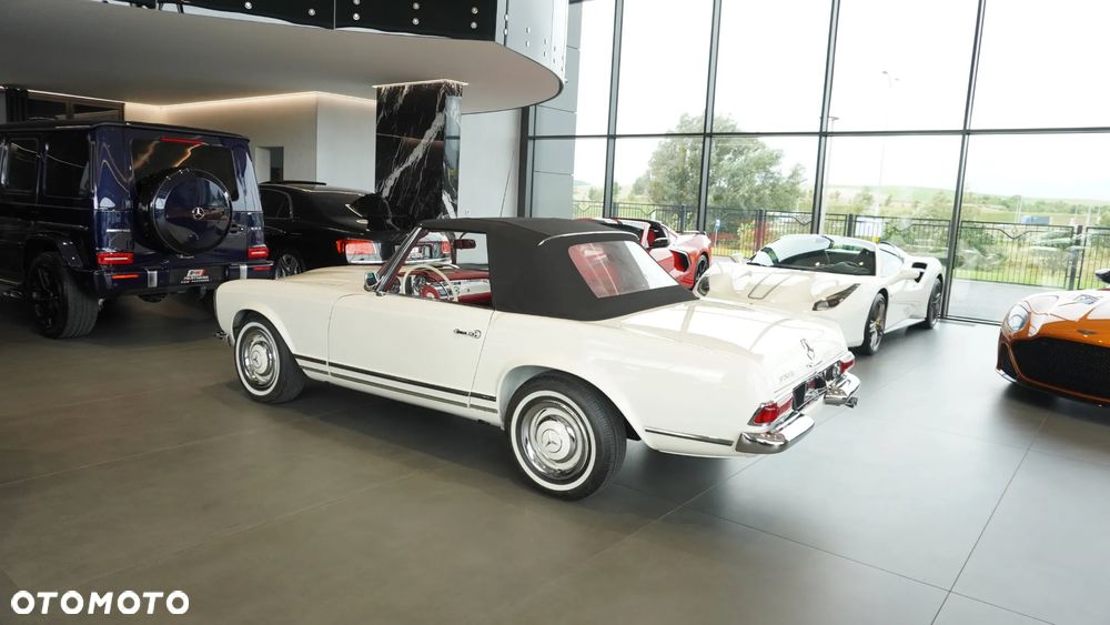 Mercedes-Benz SL - 14