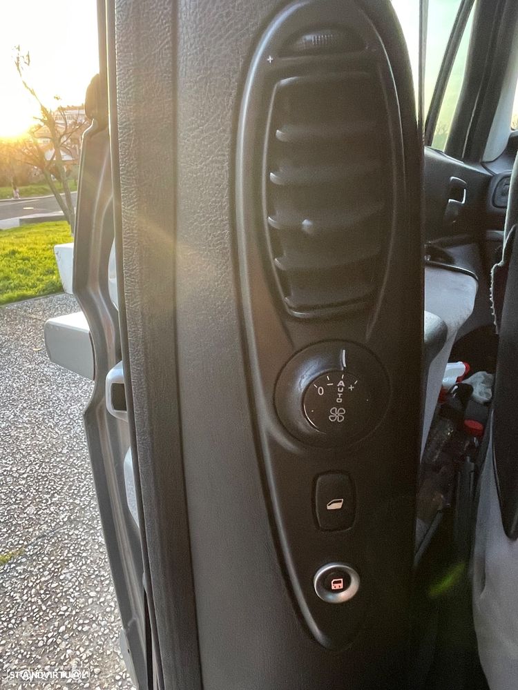 Citroën C8 2.0 HDi 16V SX 7L. - 23