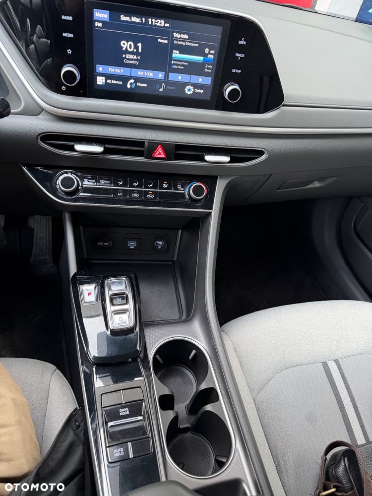 Hyundai Sonata - 12