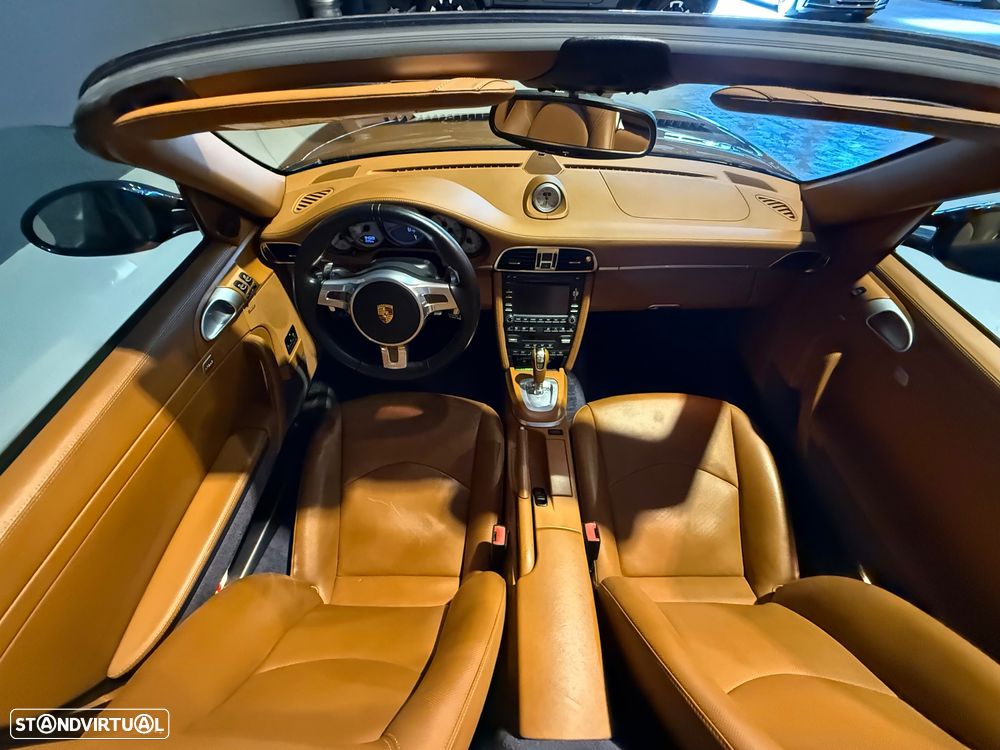 Porsche 911 (997) Turbo Cabriolet PDK - 18