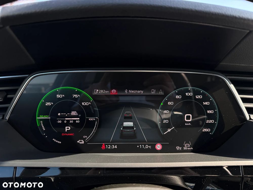 Audi Q8 e-tron 50 quattro advanced - 12