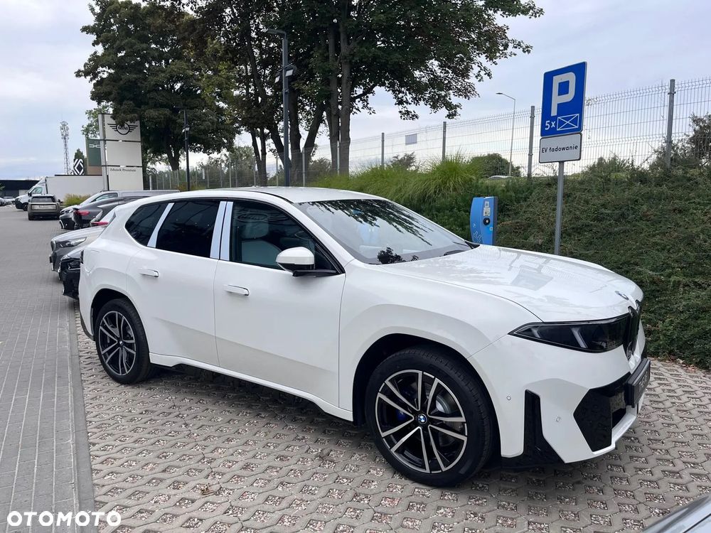 BMW iX3 40 - 9