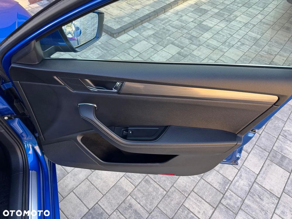 Skoda Superb 2.0 TDI SCR Style DSG - 14