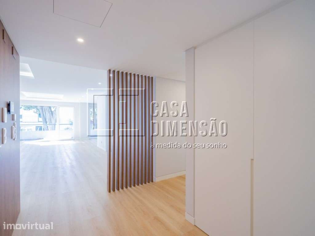 Apartamento de tipologia T3 novo com 185m2, com varanda, inserido n... - Grande imagem: 3/60