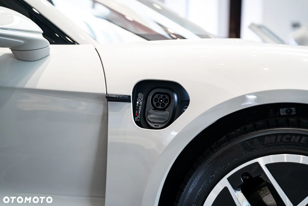 Porsche Taycan 105kWh 4S Cross Turismo - 25