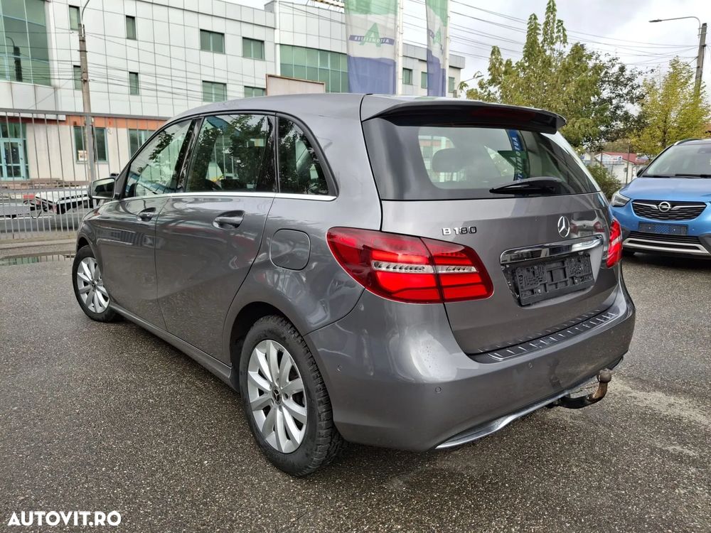 Mercedes-Benz B 180 7G-DCT Style - 6
