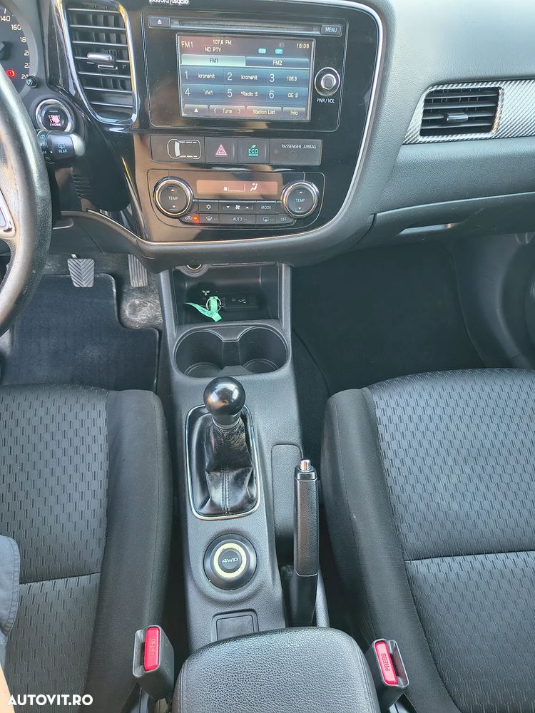 Mitsubishi Outlander 2.2L DI-D AS&G 6MT 4WD Instyle A60 - 17