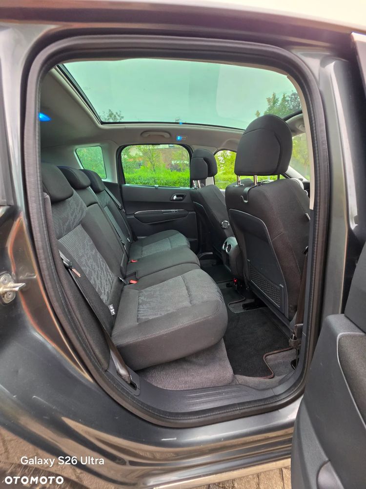 Peugeot 3008 1.6 HDi Premium - 19
