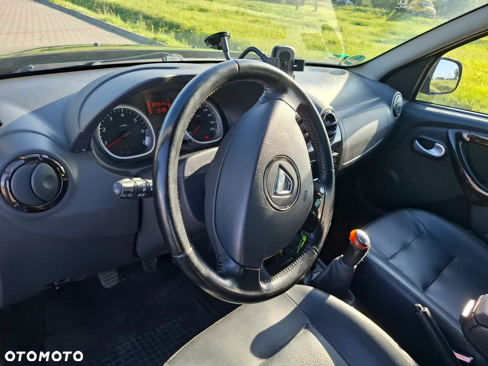 Dacia Duster 1.6 - 22
