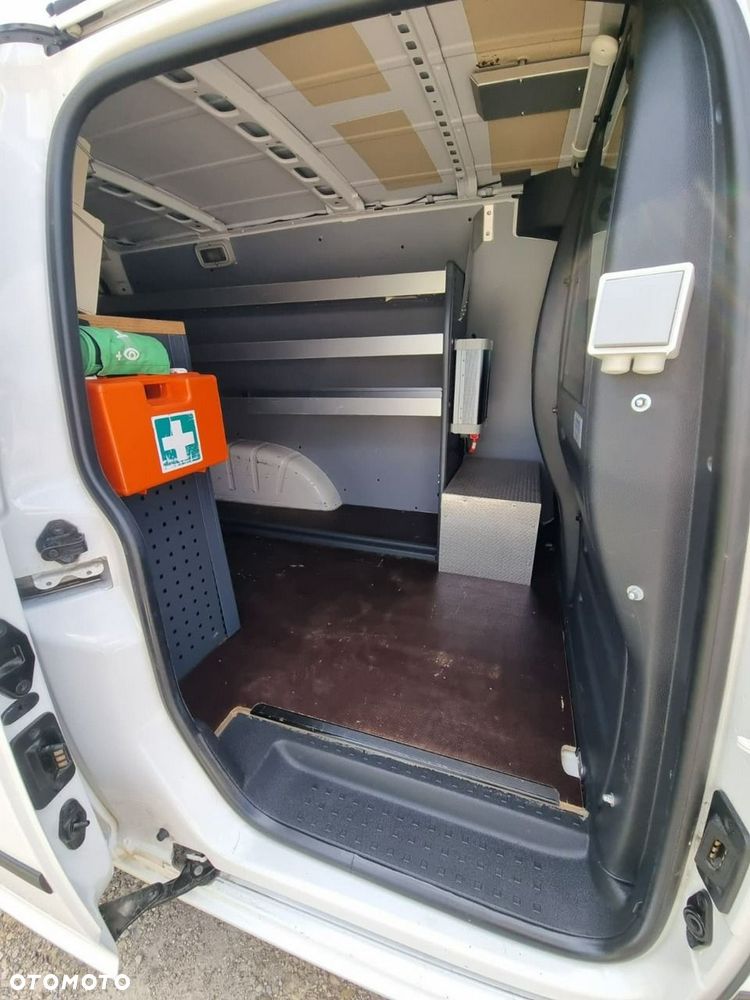 Volkswagen Caddy - 14