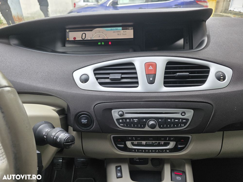 Renault Scenic 1.9dCi Privilege - 15