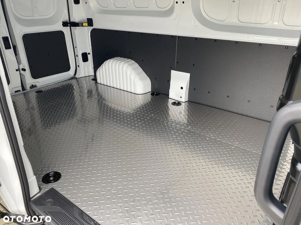 Maxus Deliver 7 - 21