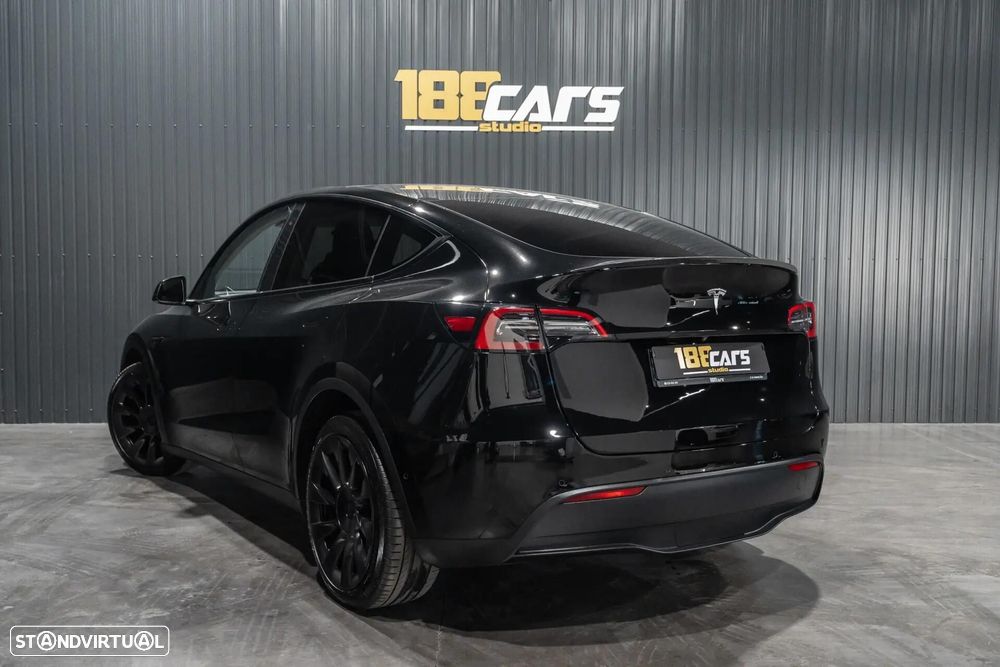 Tesla Model Y Long Range Dual Motor AWD - 53