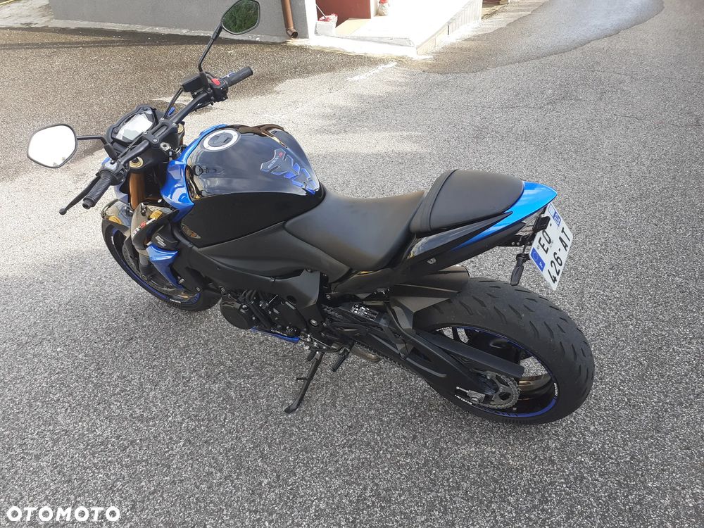 Suzuki GSX 1000 - 18