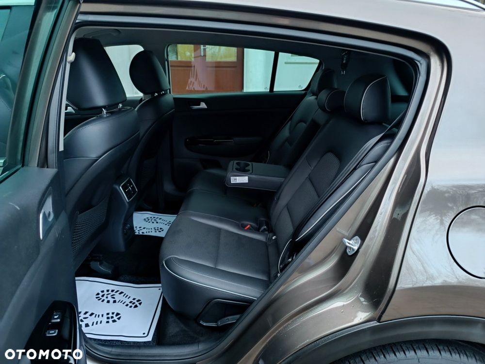 Kia Sportage 1.6 GDI L Business Line Plus 2WD - 34