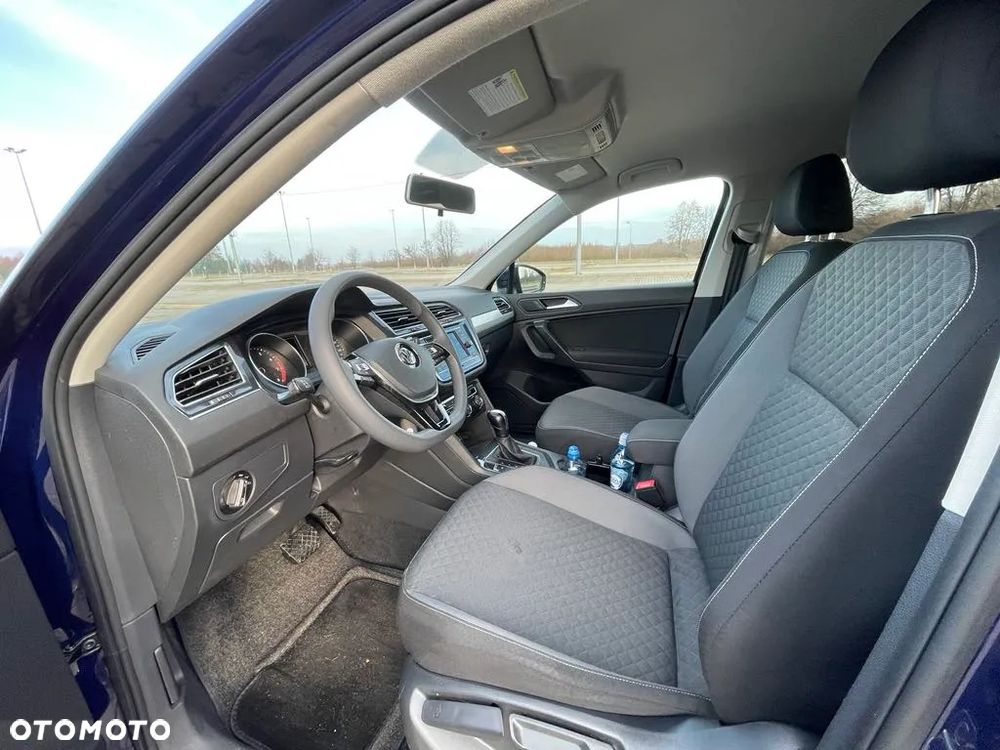 Volkswagen Tiguan - 11