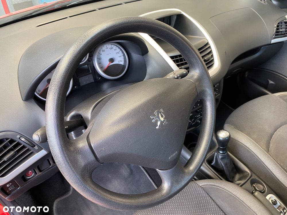 Peugeot 206 plus 60 - 20