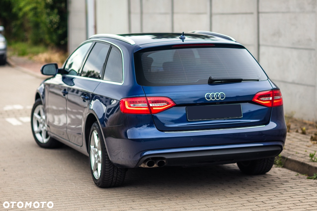 Audi A4 Avant 2.0 TDI DPF Ambiente - 15