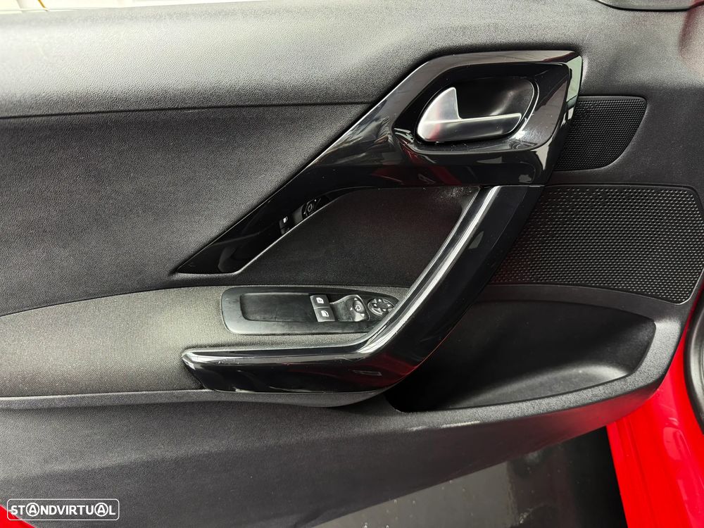 Peugeot 208 1.2 PureTech Signature - 7