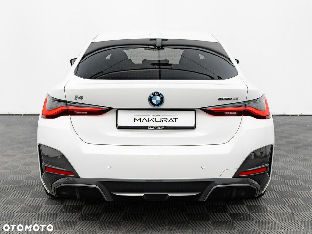 BMW i4 - 11