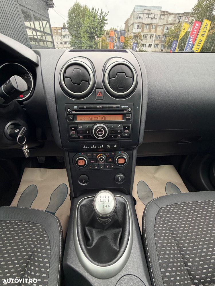 Nissan Qashqai - 11