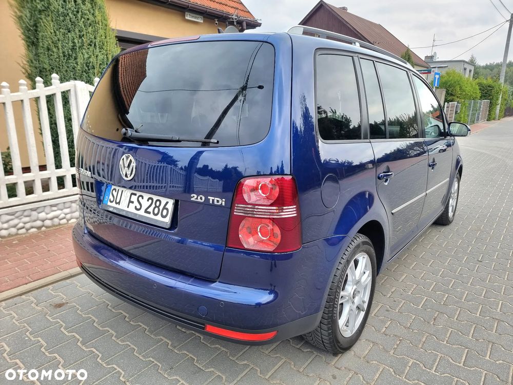Volkswagen Touran - 3