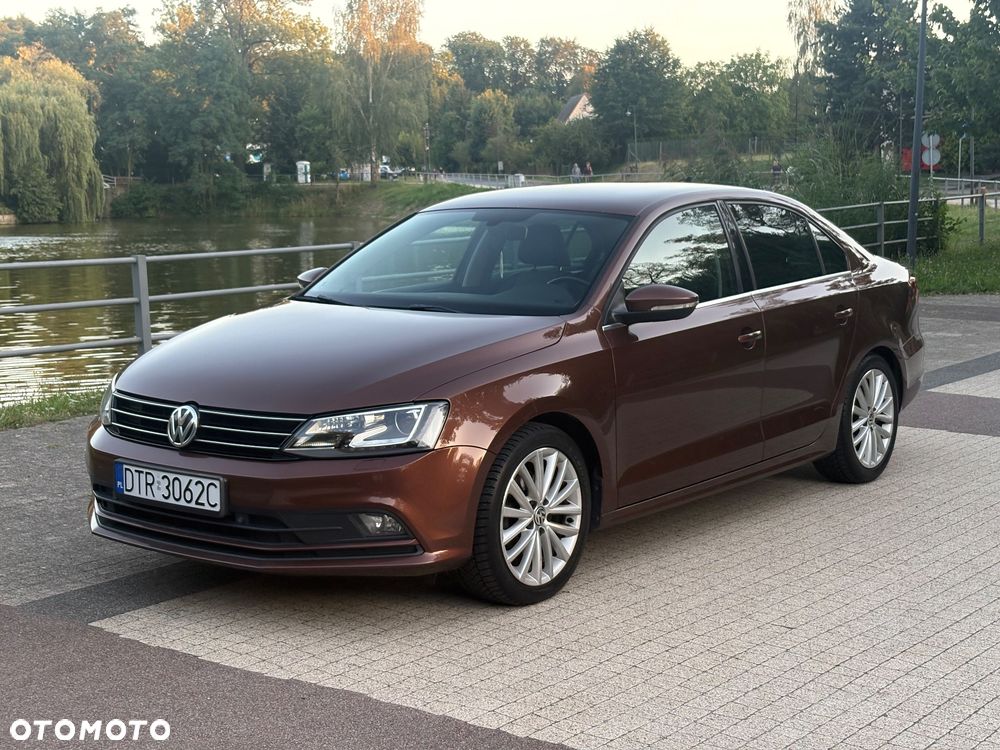 Volkswagen Jetta 1.4 TSI BMT Highline - 1
