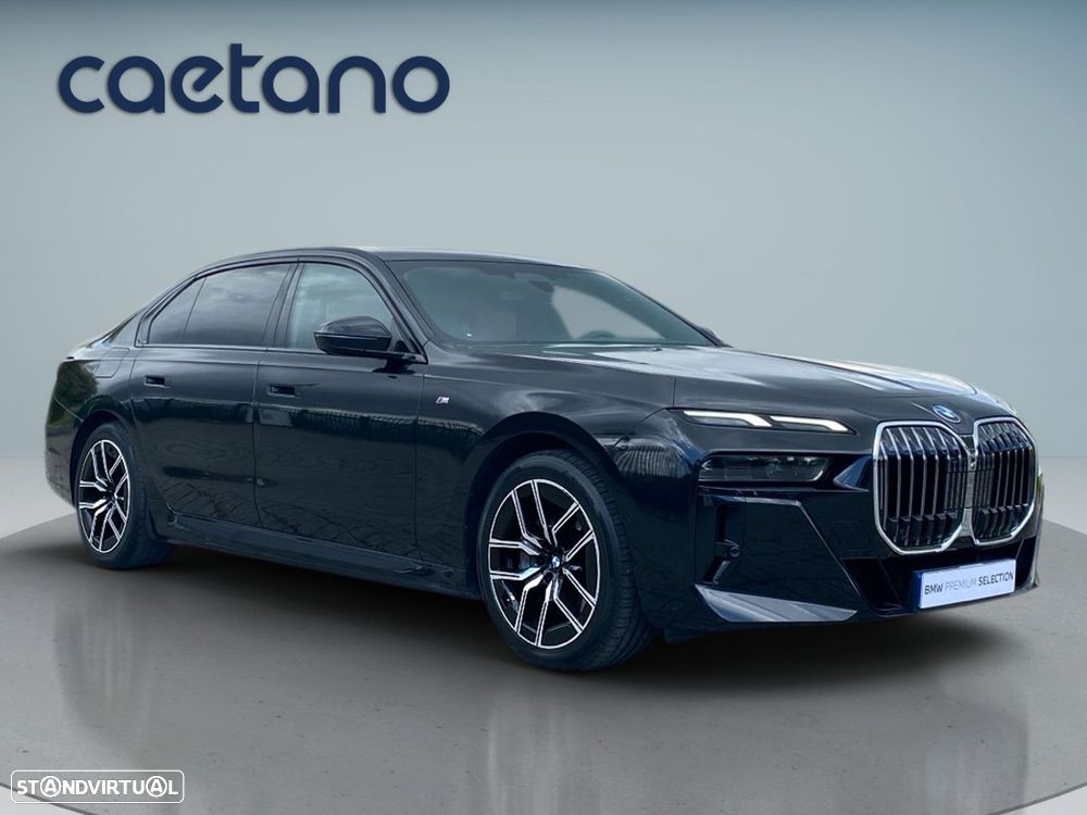 BMW 750 750e xDrive Pack Desportivo M - 28