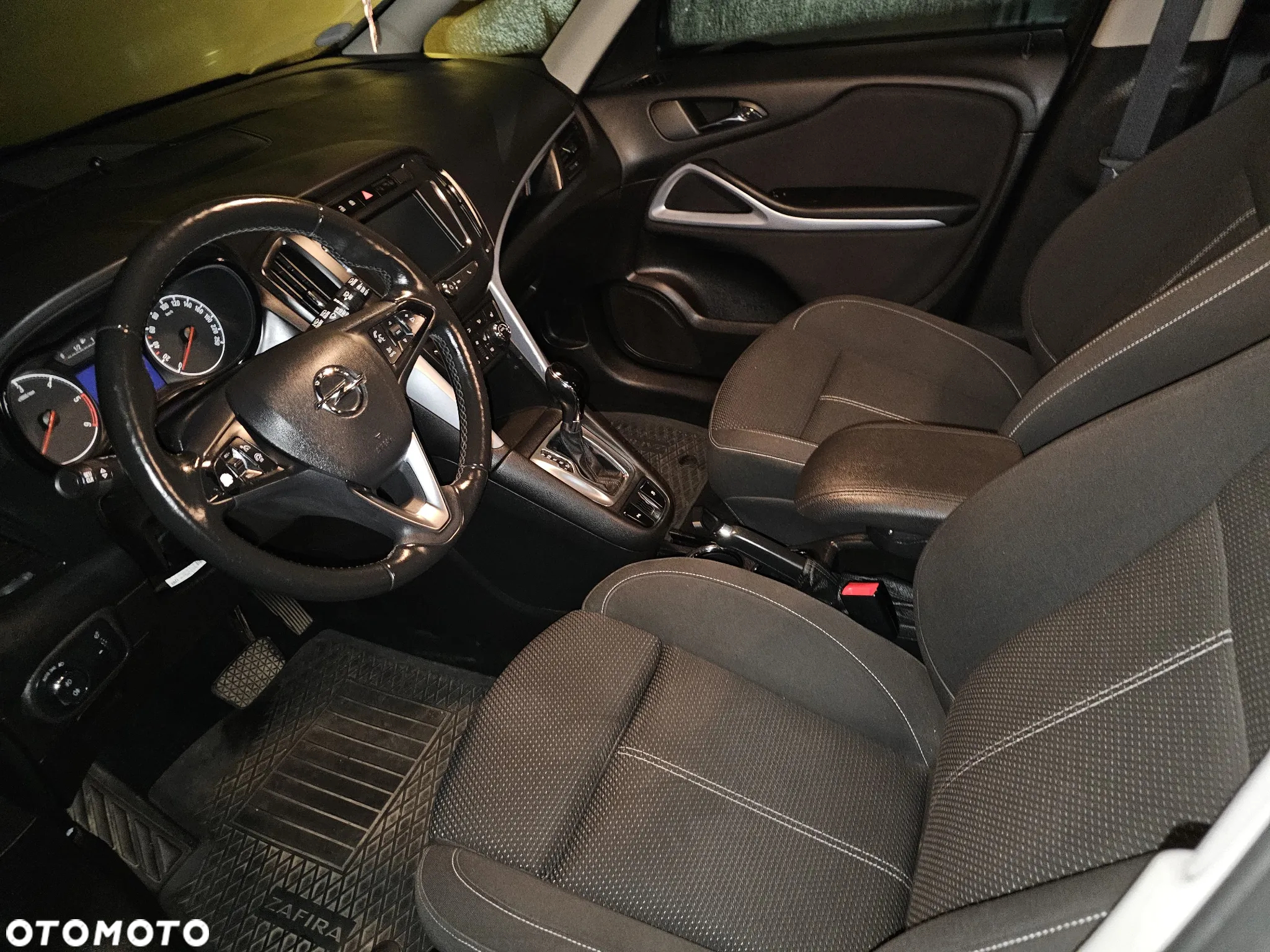 Opel Zafira - 4