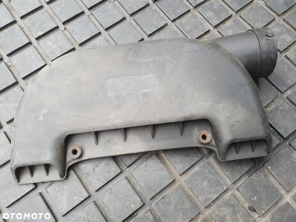 HYUNDAI I30 RURA DOLOT POWIETRZA 28212-2L000 - 1