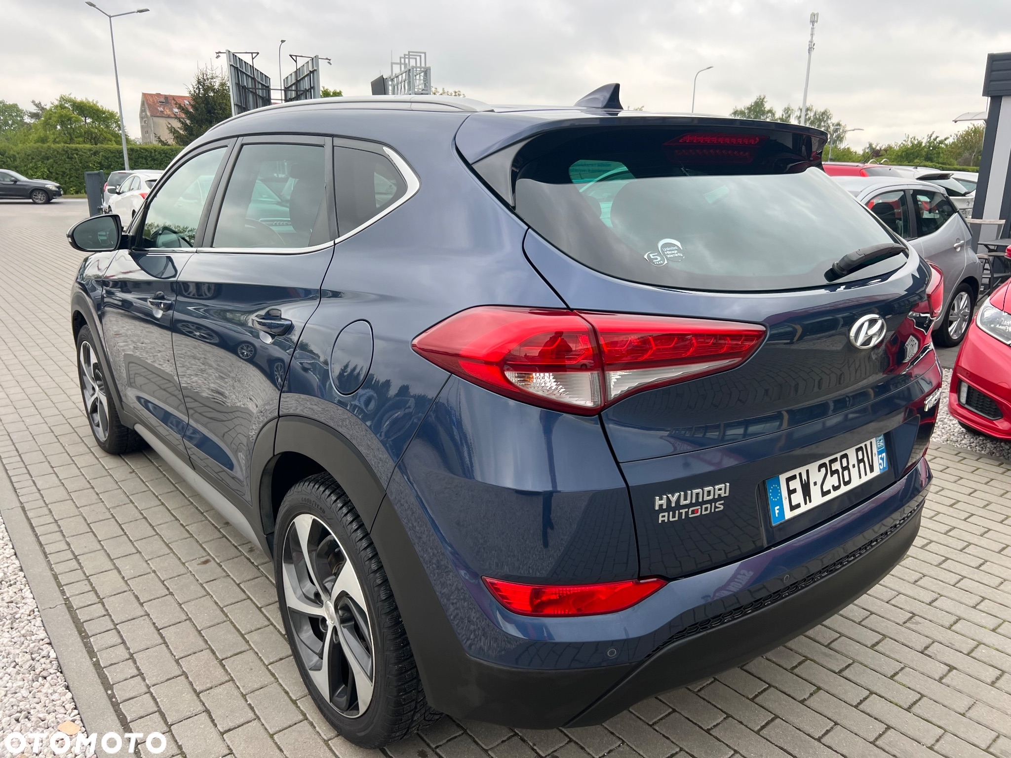 Hyundai Tucson blue 1.7 CRDi 2WD DCT Premium - 4