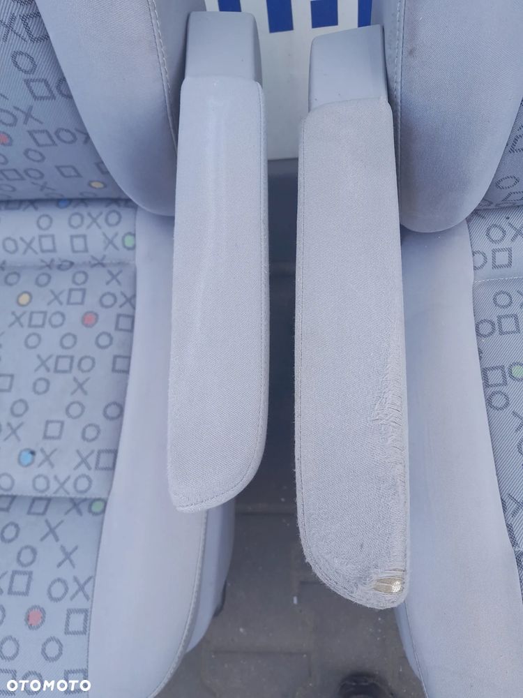 Fotele przednie komplet VW T5 Caravelle - 3