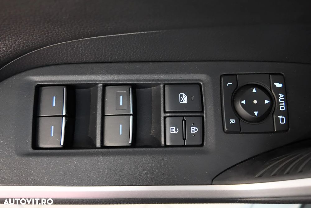 Toyota RAV4 2.5 PHEV VVT-iE 4x4 Style Bi-Tone - 25