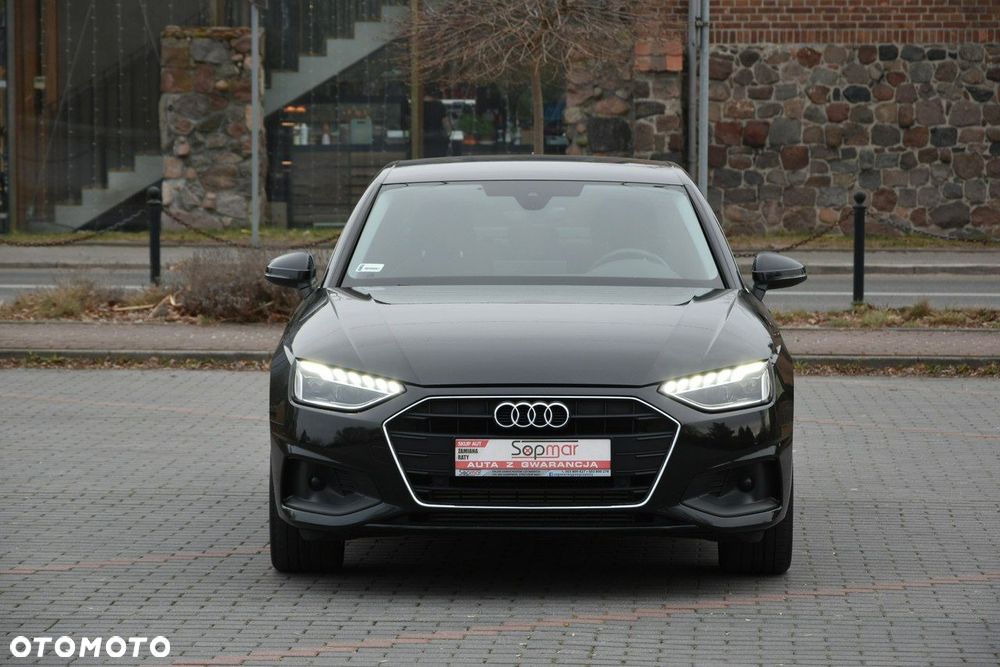 Audi A4 Limousine - 10