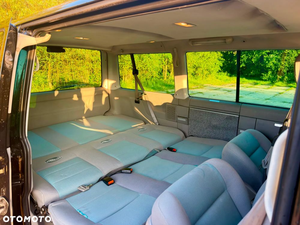 Volkswagen Multivan - 19