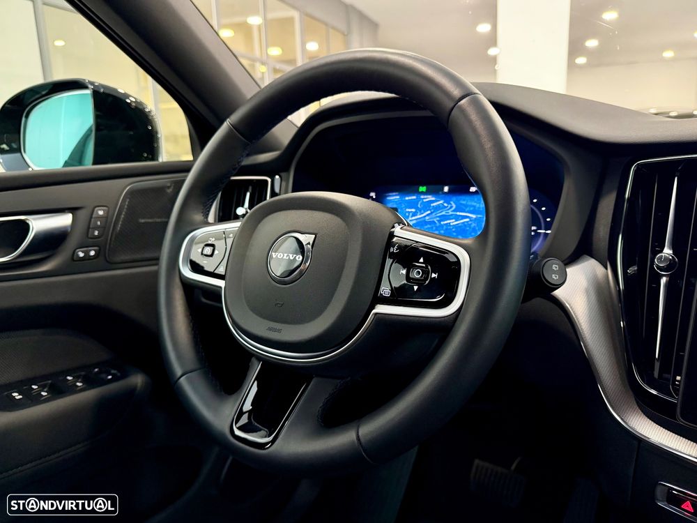 Volvo XC 60 2.0 T6 PHEV Black Edition AWD - 10