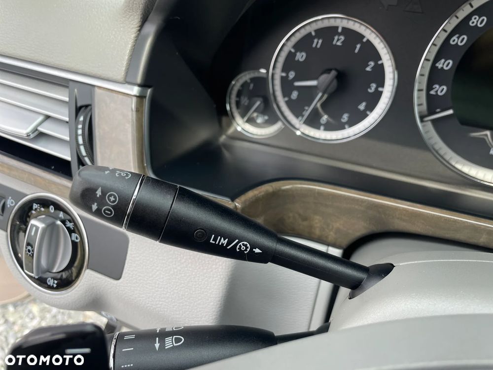 Mercedes-Benz Klasa E 350 CGI 7G-TRONIC Elegance - 19