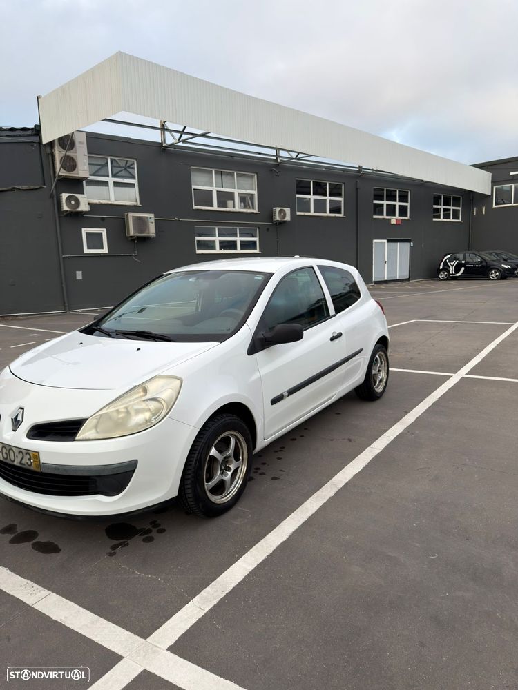 Renault Clio 1.5 dCi Confort - 4