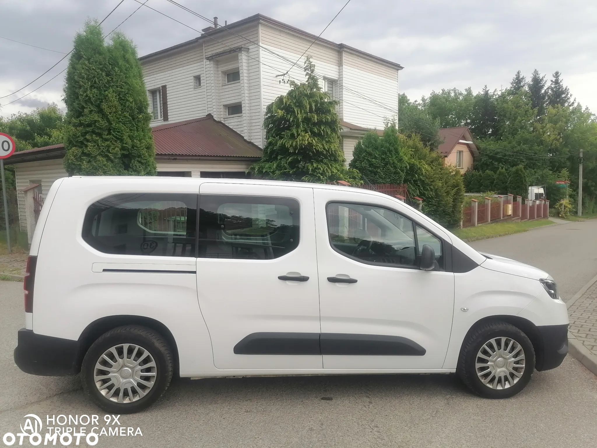 Toyota Proace City Verso Long 1.5 D-4D Family - 6