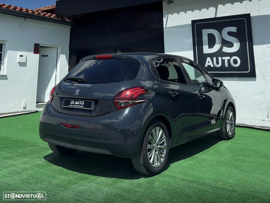 Peugeot 208 1.2 PureTech Style - 7