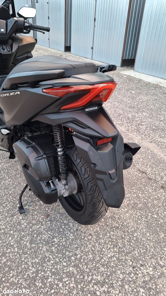 Honda NSS - 9